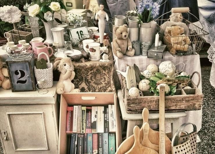 Decorations Protection when Moving